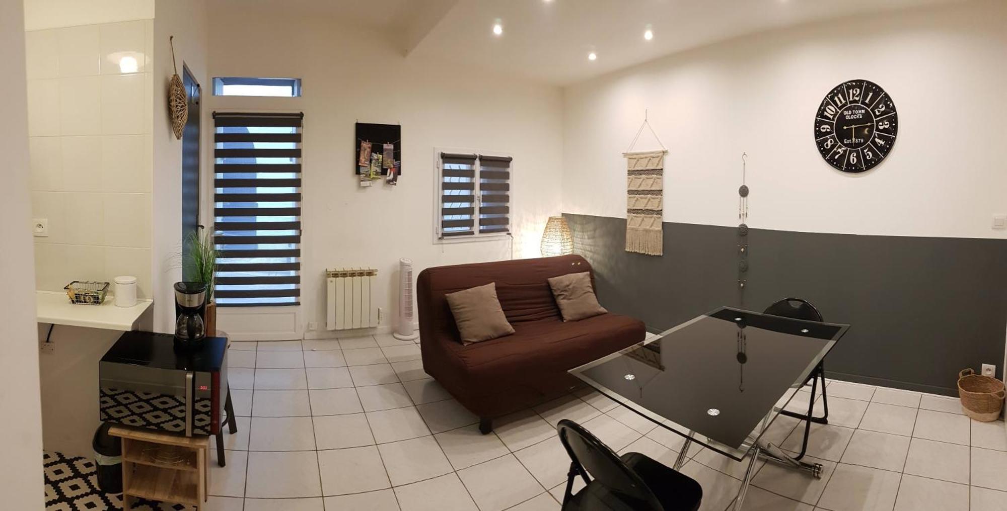 Le Colonel, Studio Au Coeur Du Village En Rez-De-Chaussee D'Une Ancienne Maison Marseillan  Exteriér fotografie